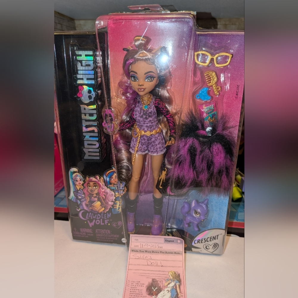 Monster High Clawdeen Wolf Doll w/Pet Crescent New 2022 STRIPED shirt Variant